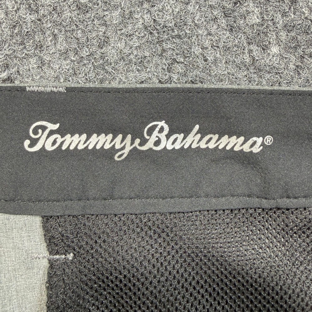 Tommy Bahama IslandZone Hybrid Cargo Shorts Mens 38 Grey Stretch Performance - Picture 3 of 16
